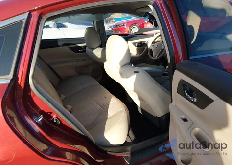 2017 Nissan Altima 2.5 S z USA, uszkodzony, nr VIN 1N4AL3AP5HN329175